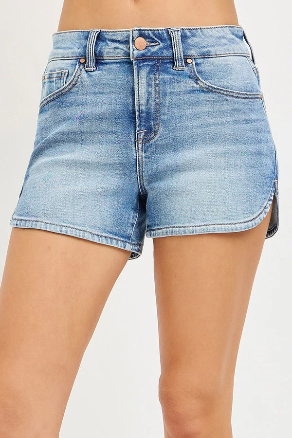 Plus Risen High Rise Round Hem Denim Shorts